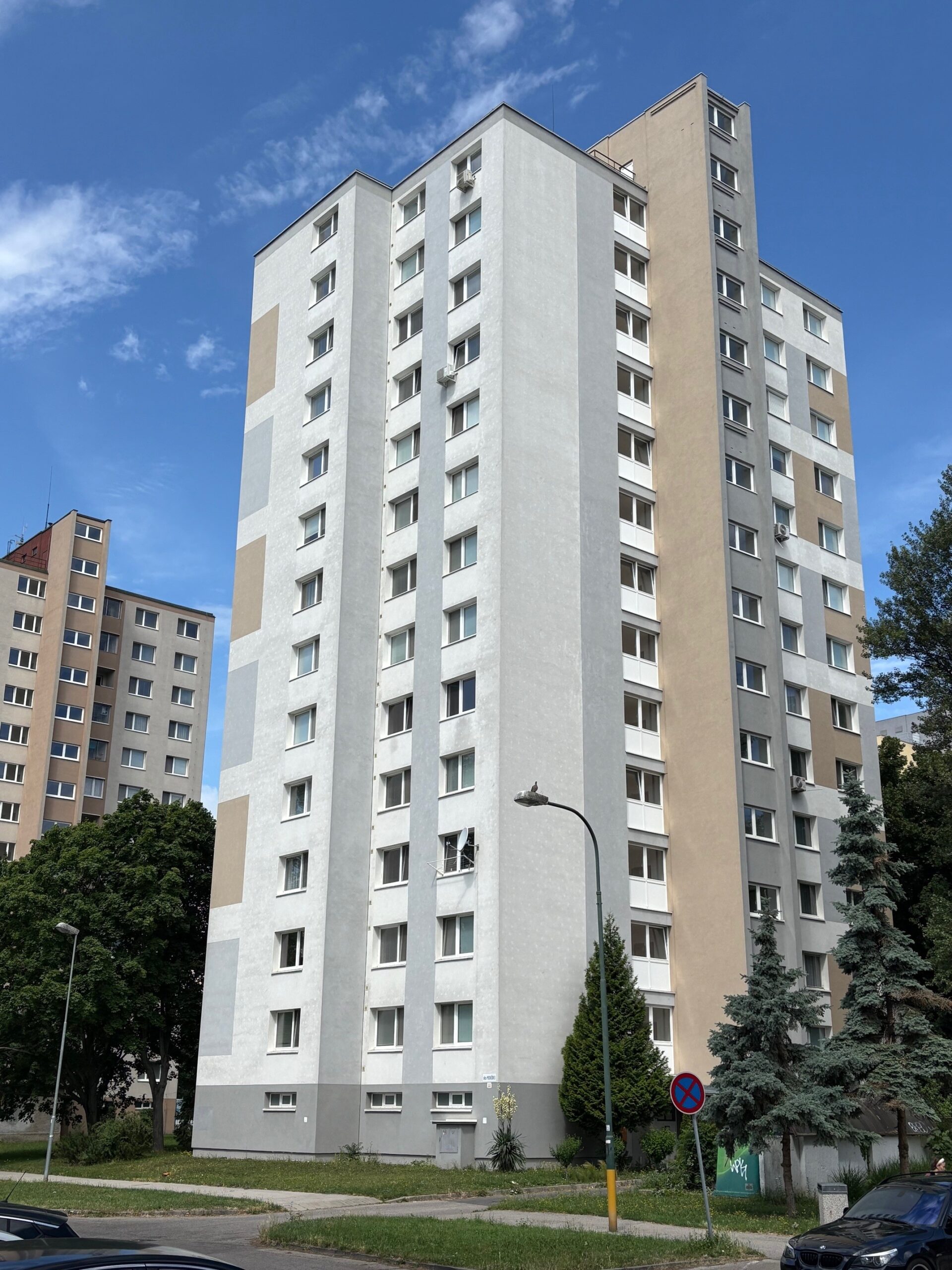 Medvedovej 30